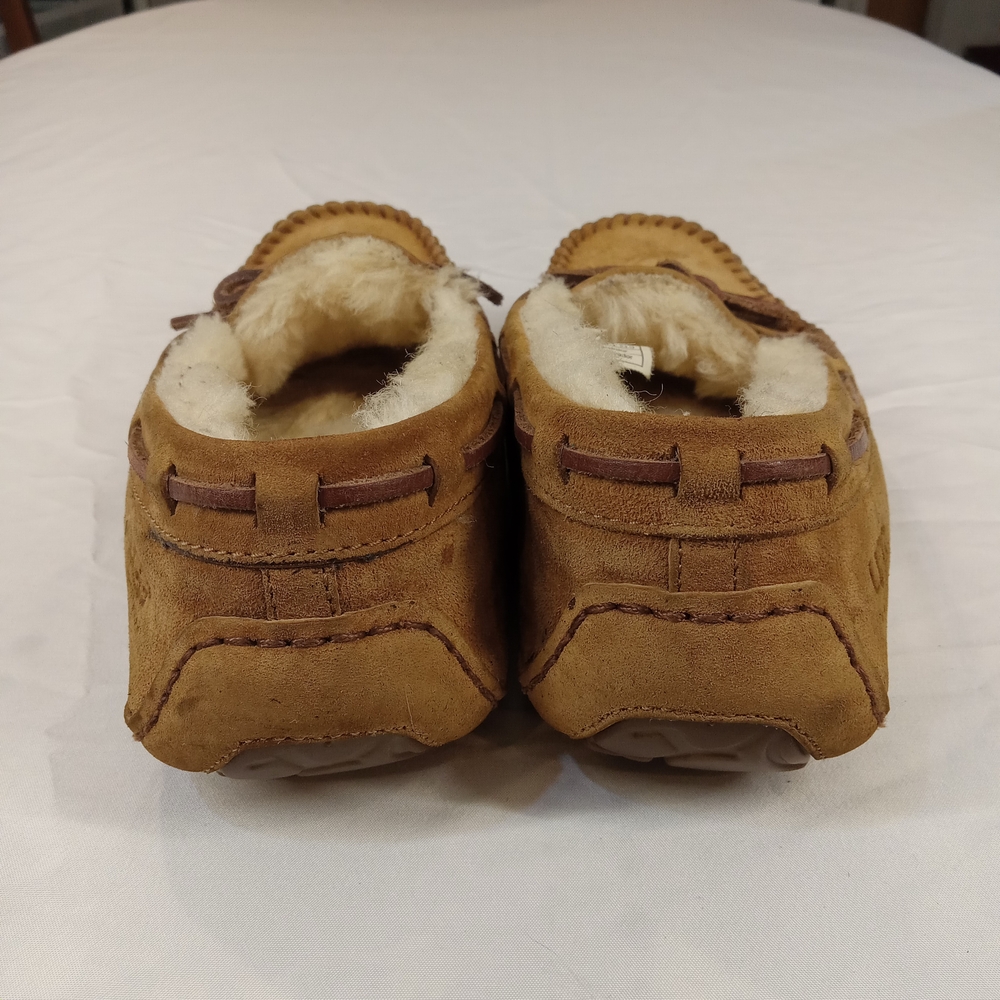 UGG Australia Women Dakota Moccasin Chestnut Slipper US Size 7 Loafer - Picture 4 of 11